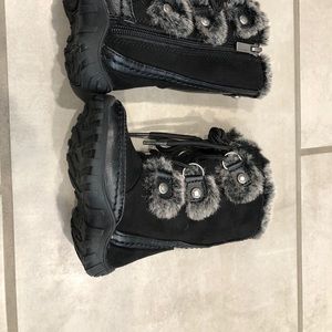 Nine West toddler boots size 4M